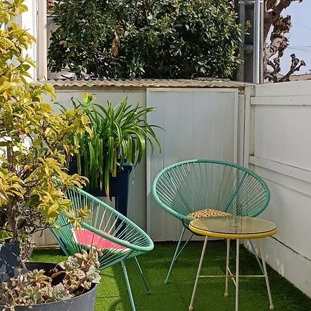 Charmante Maisonnette Proche Prázdninový dům *