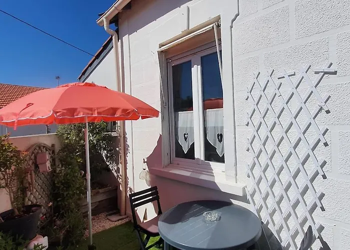 Ferienhaus Charmante Maisonnette Proche *