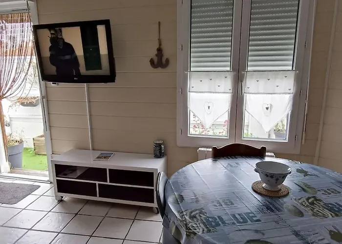 Ferienhaus Charmante Maisonnette Proche *